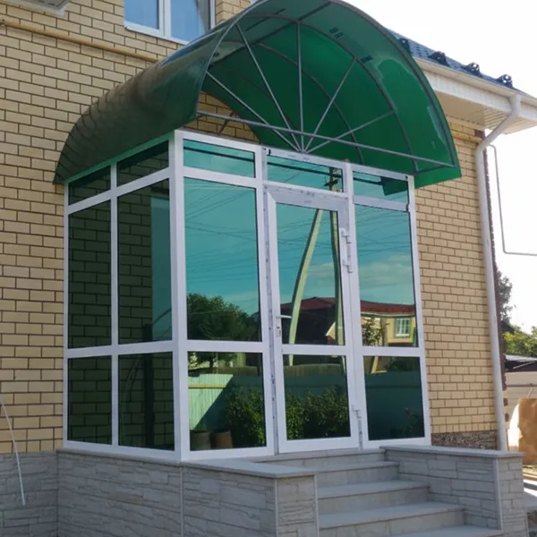 Алюминиевая входная дверь с остеклением из профиля ТАТПРОФ